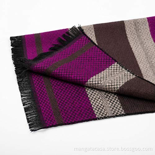 Natural, comfortable and beautiful men's scarf